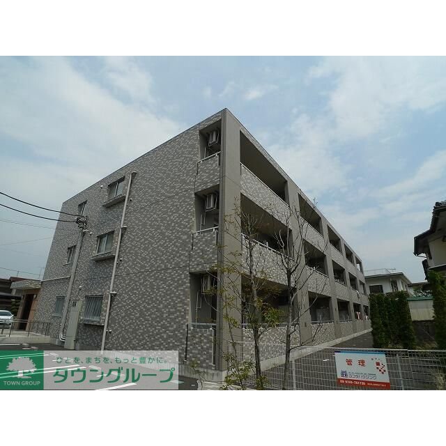 深谷駅より徒歩9分 築15年2ヶ月 3階建の賃貸物件