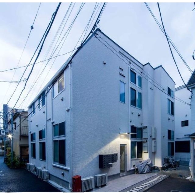 北千住駅より徒歩9分 築9年10ヶ月 2階建の賃貸物件