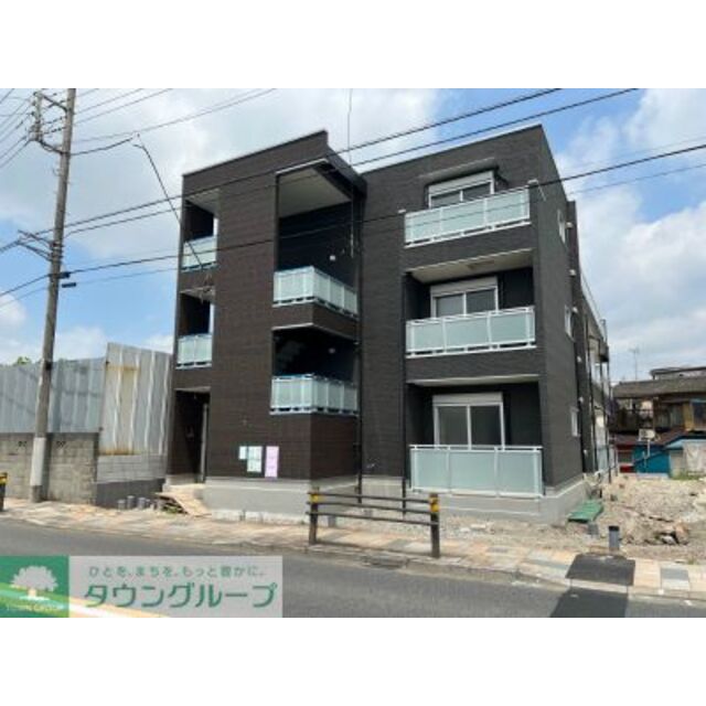 竹ノ塚駅より徒歩20分 築2年3ヶ月 3階建の賃貸物件