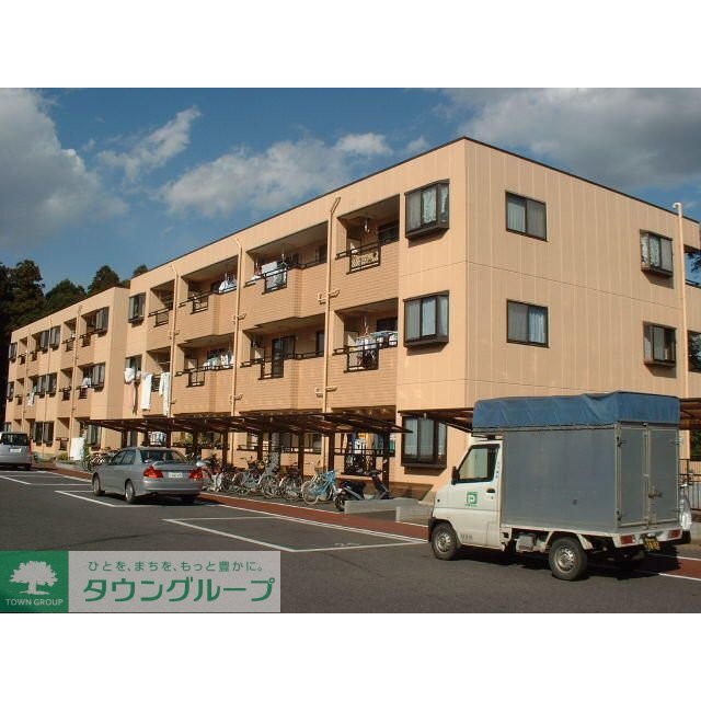 初石駅より徒歩10分 築26年6ヶ月 3階建の賃貸物件