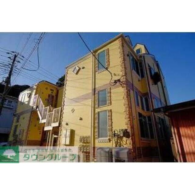 田浦駅より徒歩8分 築7年4ヶ月 2階建の賃貸物件