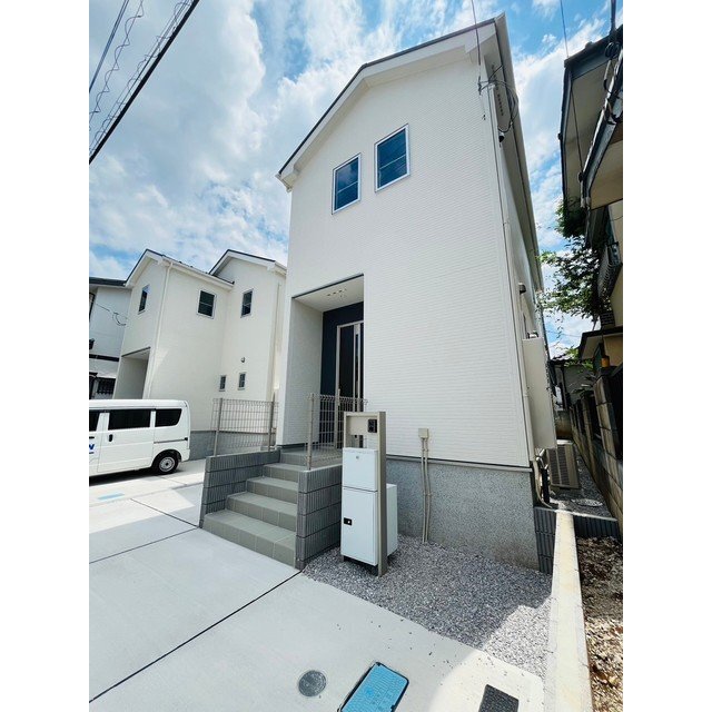 笠幡駅より徒歩19分 築1年4ヶ月 2階建の賃貸物件