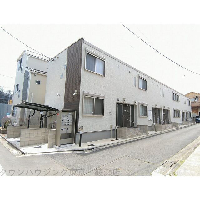 京成高砂駅より徒歩18分 築6年1ヶ月 2階建の賃貸物件