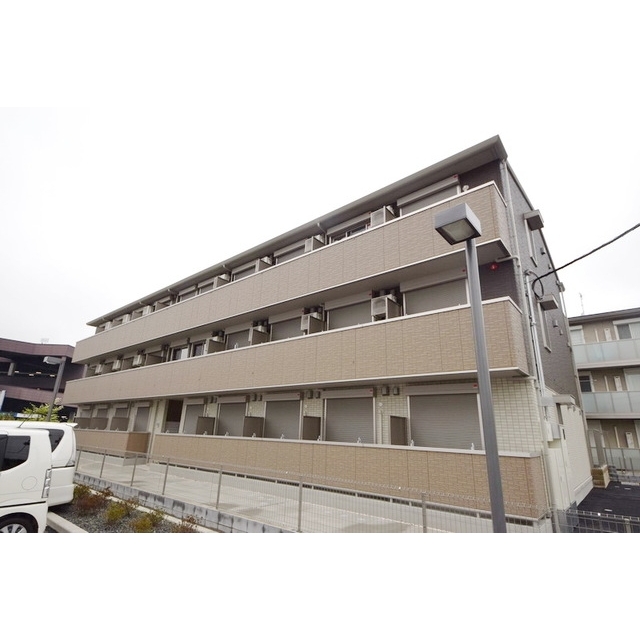 越谷レイクタウン駅より徒歩7分 築6年7ヶ月 3階建の賃貸物件