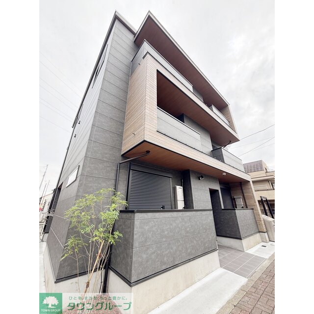 武蔵境駅より徒歩17分 新築 3階建の賃貸物件