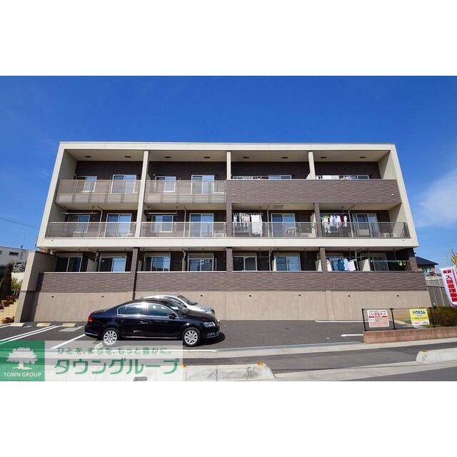 戸塚安行駅より徒歩3分 築13年4ヶ月 3階建の賃貸物件