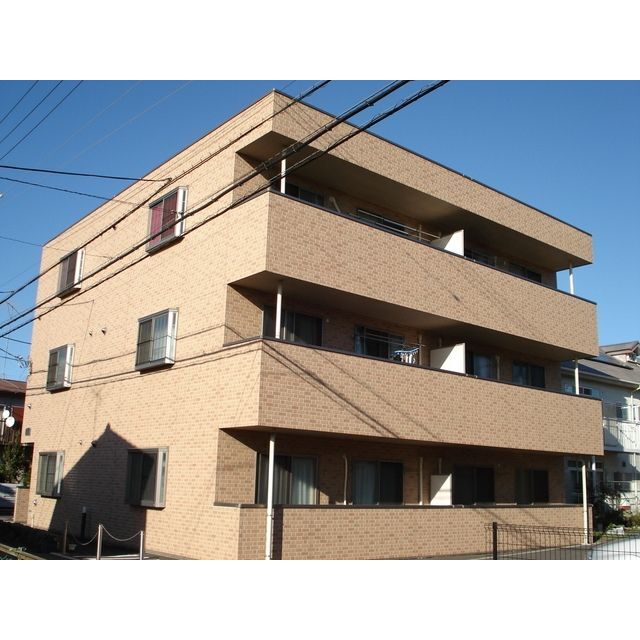 茅ケ崎駅よりバス10分 徒歩4分 築18年5ヶ月 3階建の賃貸物件