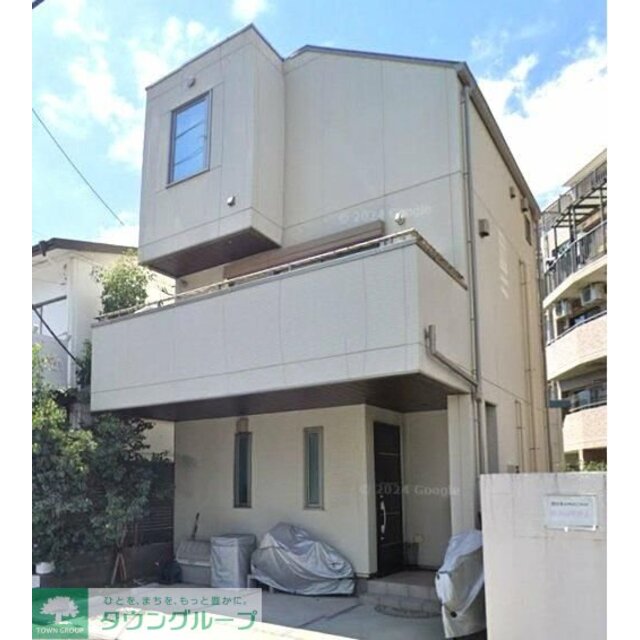 元町・中華街（山下公園）駅より徒歩20分 築5年9ヶ月 3階建の賃貸物件