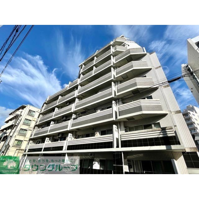 三軒茶屋駅より徒歩12分 築19年8ヶ月 8階建の賃貸物件