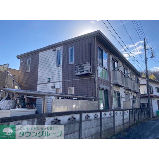 南多摩駅より徒歩3分 築11年3ヶ月 2階建の賃貸物件