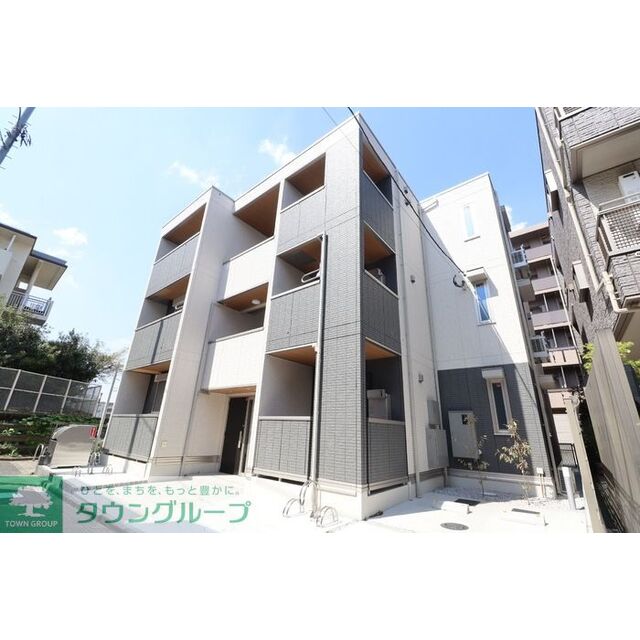 祖師ヶ谷大蔵駅より徒歩15分 築2年8ヶ月 3階建の賃貸物件