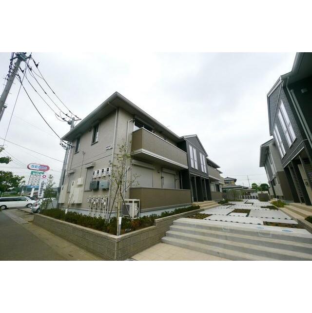 上尾駅よりバス12分 徒歩1分 築9年6ヶ月 2階建の賃貸物件