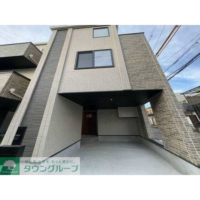 矢向駅より徒歩5分 築2年9ヶ月 3階建の賃貸物件