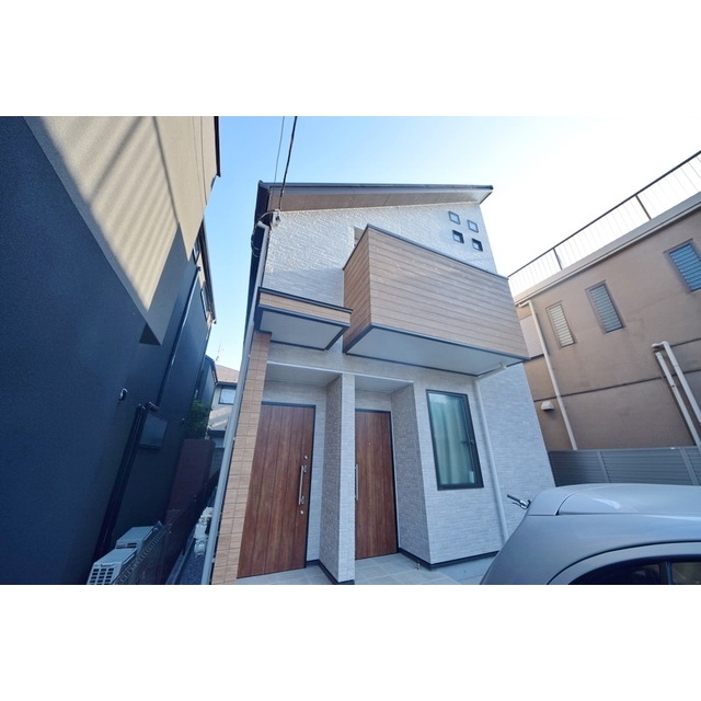 千歳船橋駅より徒歩7分 築6年 2階建の賃貸物件