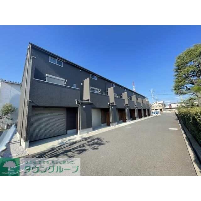 本厚木駅よりバス14分 徒歩1分 築6年8ヶ月 2階建の賃貸物件