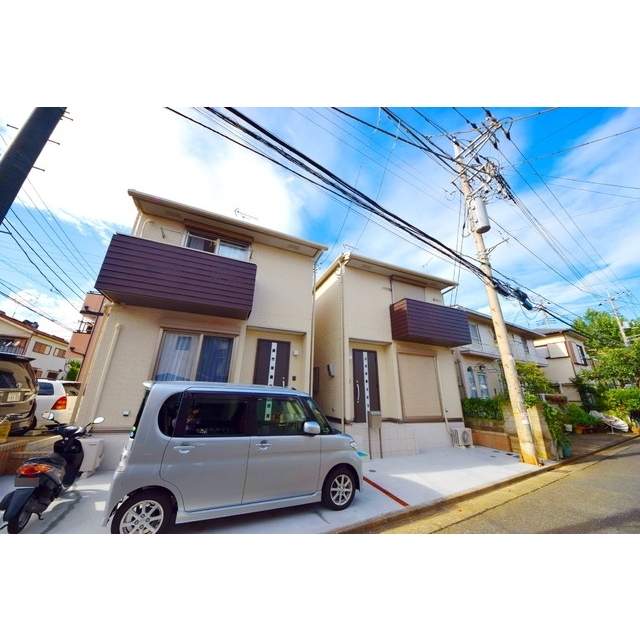 大塚・帝京大学駅より徒歩10分 築9年5ヶ月 2階建の賃貸物件