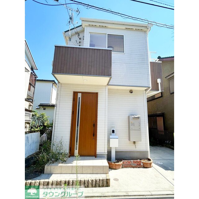 鶴間駅より徒歩18分 築6年11ヶ月 2階建の賃貸物件