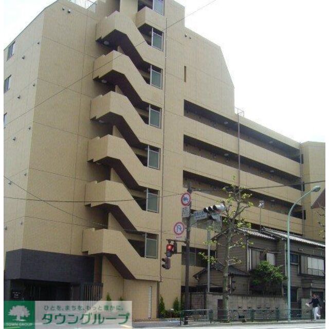 代田橋駅より徒歩9分 築18年8ヶ月 8階建の賃貸物件