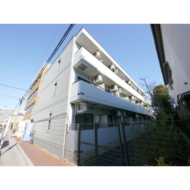 蓮根駅より徒歩8分 築29年8ヶ月 3階建の賃貸物件