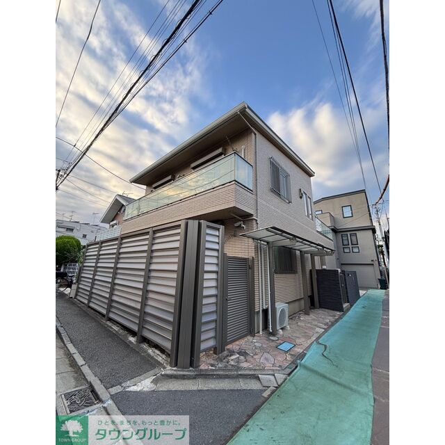 下北沢駅より徒歩10分 築11年4ヶ月 2階建の賃貸物件