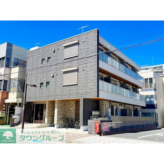 平塚駅より徒歩6分 築7年9ヶ月 3階建の賃貸物件