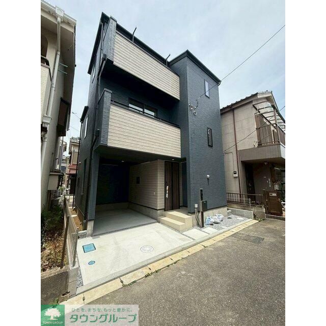 松戸駅より徒歩42分 新築 3階建の賃貸物件