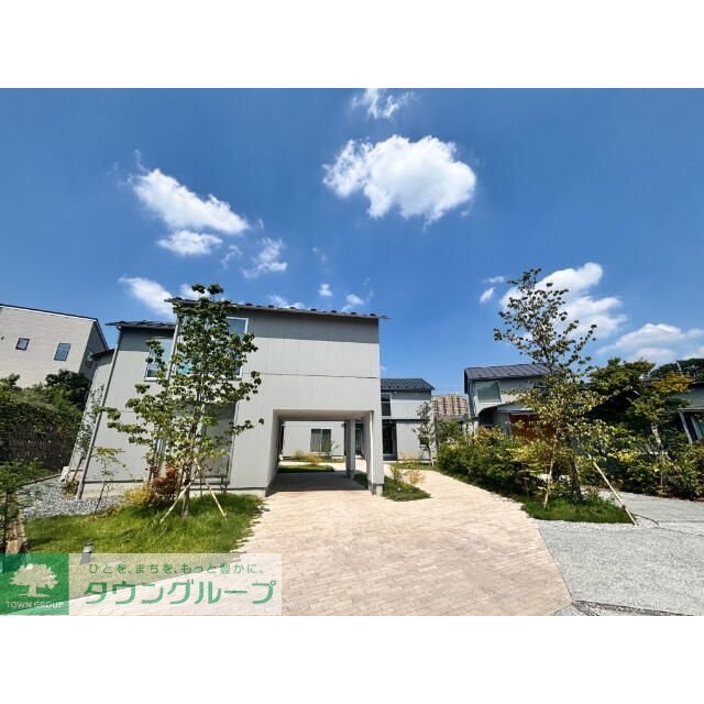 新百合ヶ丘駅より徒歩15分 新築 2階建の賃貸物件