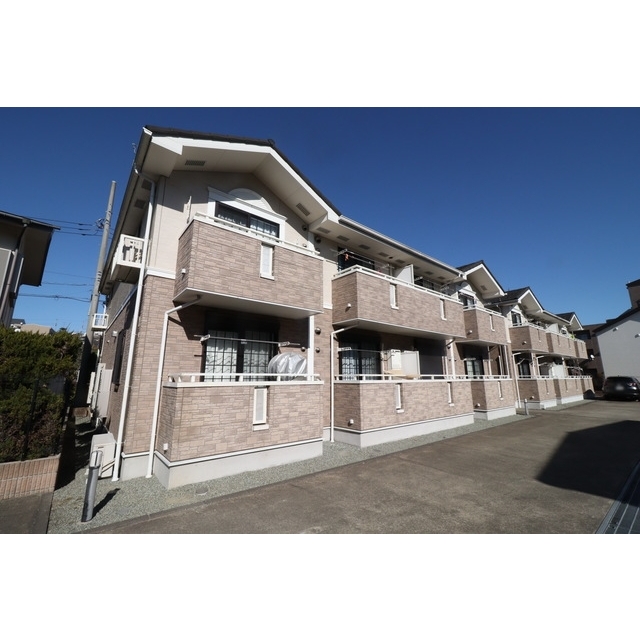 中山駅より徒歩20分 築18年8ヶ月 2階建の賃貸物件