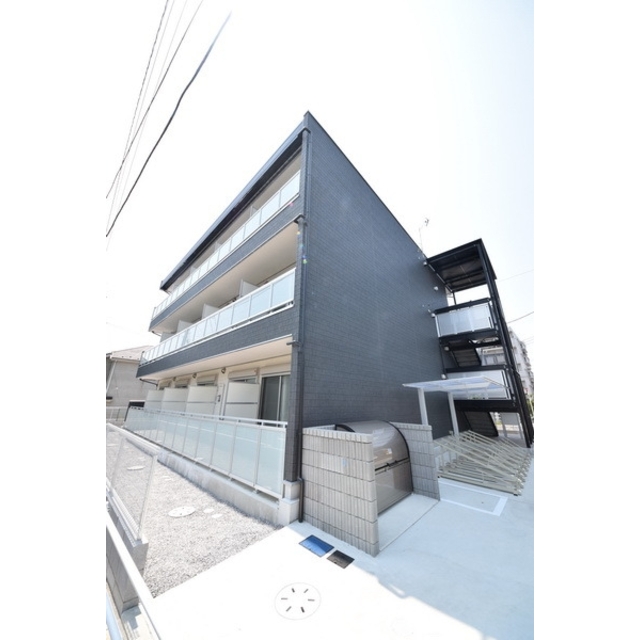 松戸駅より徒歩12分 築9年6ヶ月 3階建の賃貸物件