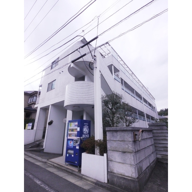京王堀之内駅より徒歩9分 築34年8ヶ月 3階建の賃貸物件