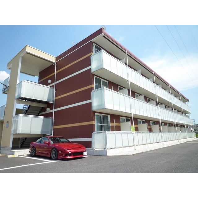 武州長瀬駅より徒歩12分 築15年7ヶ月 3階建の賃貸物件