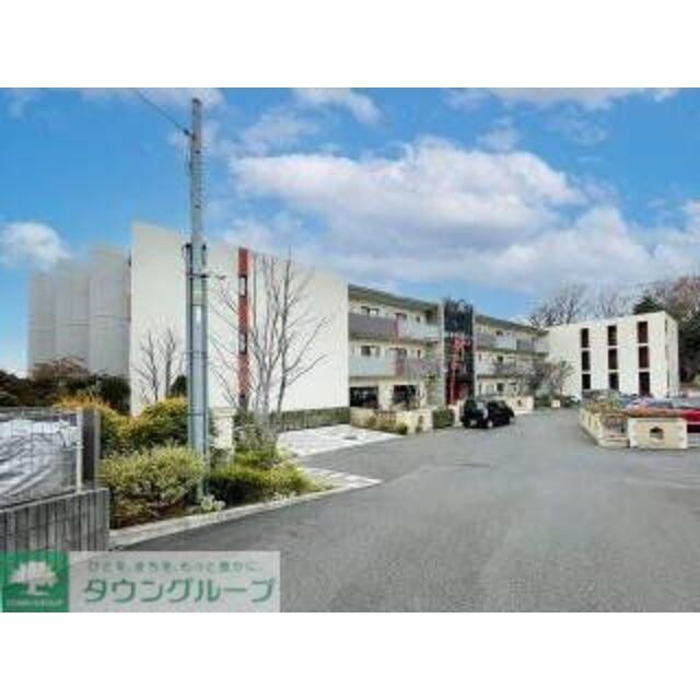 矢切駅より徒歩7分 築6年8ヶ月 3階建の賃貸物件