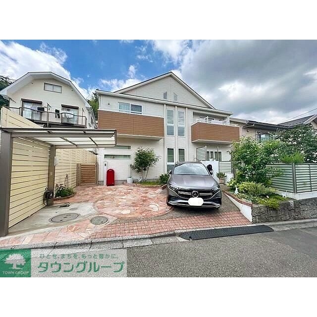 高幡不動駅より徒歩8分 築10年1ヶ月 2階建の賃貸物件