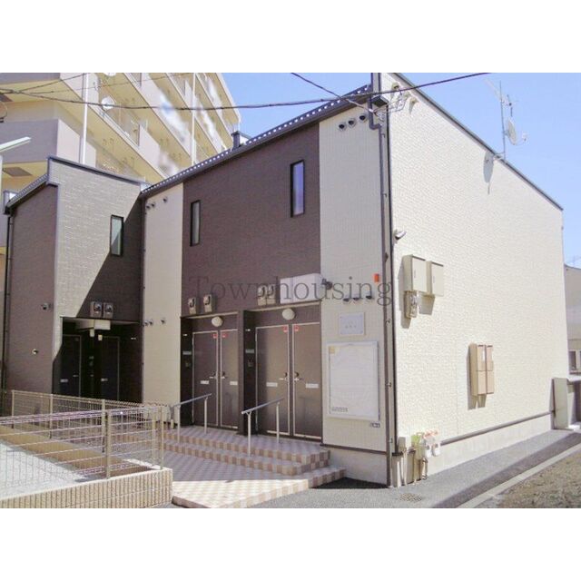 東あずま駅より徒歩3分 築11年6ヶ月 2階建の賃貸物件