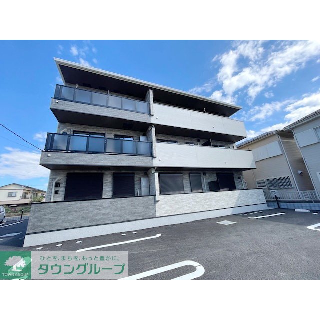 川越駅よりバス34分 徒歩7分 新築 3階建の賃貸物件