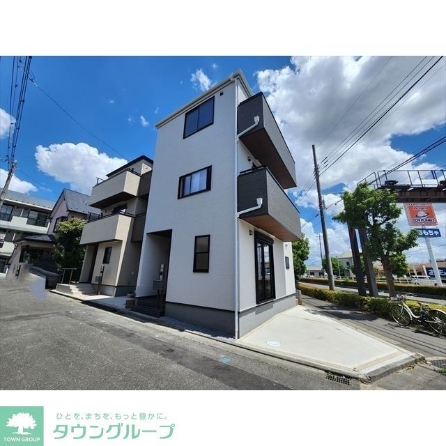 東浦和駅より徒歩10分 築2年5ヶ月 3階建の賃貸物件