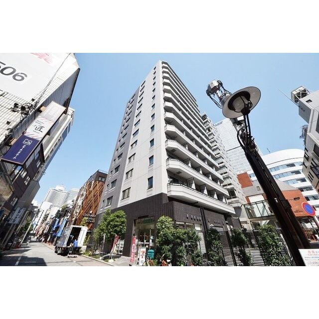 赤坂見附駅より徒歩3分 築10年10ヶ月 13階建の賃貸物件