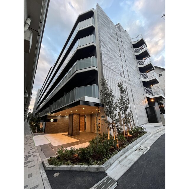 護国寺駅より徒歩5分 築1年10ヶ月 6階建の賃貸物件