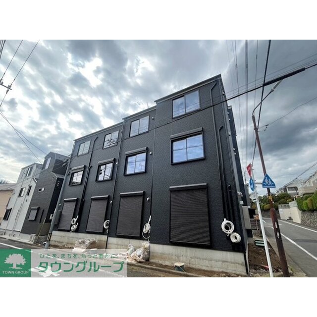 柴崎体育館駅より徒歩9分 新築 3階建の賃貸物件