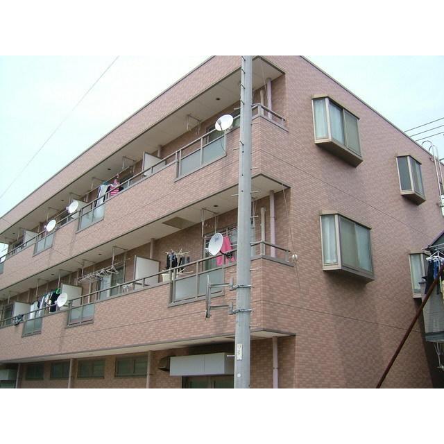 市川駅より徒歩20分 築25年7ヶ月 3階建の賃貸物件