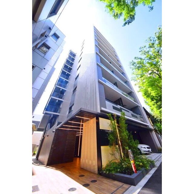 明大前駅より徒歩4分 築5年9ヶ月 10階建の賃貸物件