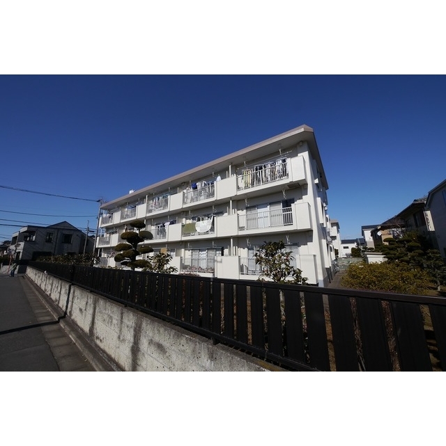 石神井公園駅より徒歩22分 築48年6ヶ月 3階建の賃貸物件