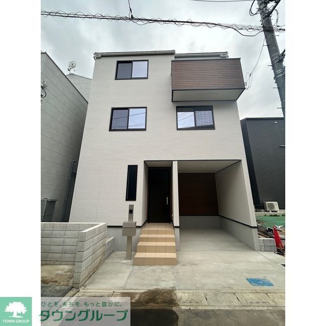 南浦和駅より徒歩22分 築1年1ヶ月 3階建の賃貸物件