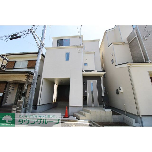 南大塚駅より徒歩17分 築2年10ヶ月 3階建の賃貸物件