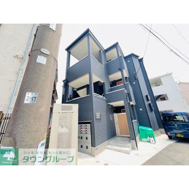 湘南海岸公園駅より徒歩3分 築2年10ヶ月 3階建の賃貸物件