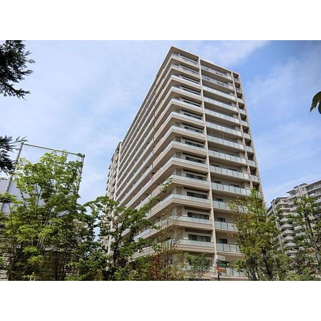 千里丘駅より徒歩19分 築10年9ヶ月 15階建の賃貸物件