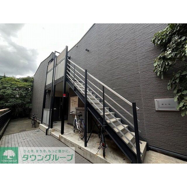 狛江駅より徒歩8分 築16年2ヶ月 2階建の賃貸物件