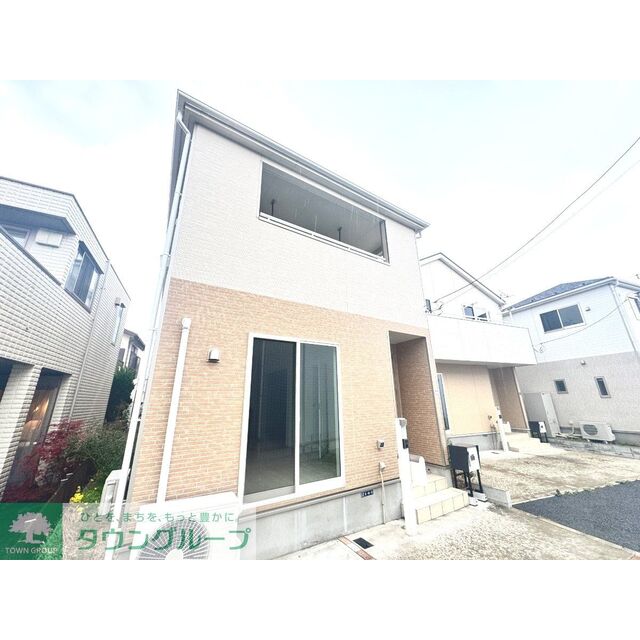 鵠沼駅より徒歩7分 築3年9ヶ月 2階建の賃貸物件