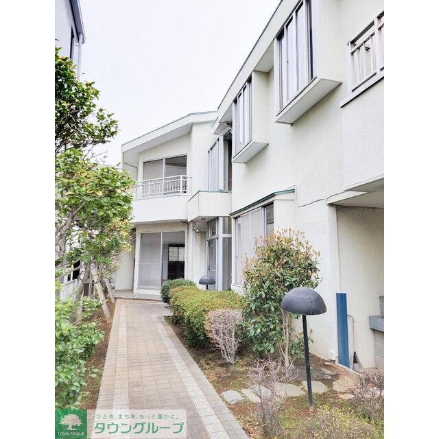 越谷駅より徒歩9分 築38年2ヶ月 2階建の賃貸物件