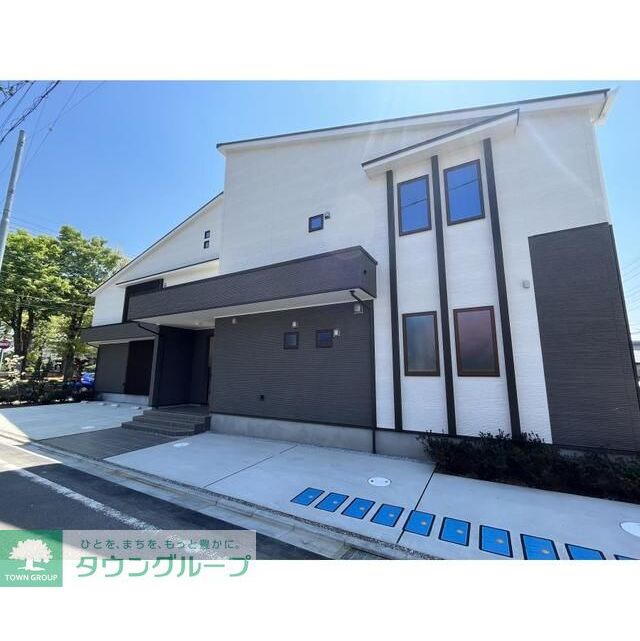 八潮駅より徒歩24分 築2年8ヶ月 2階建の賃貸物件